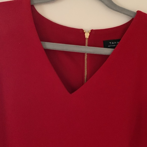 TAHARI Arthur S Levine Red V-Neckl Dress - Picture 2 of 5